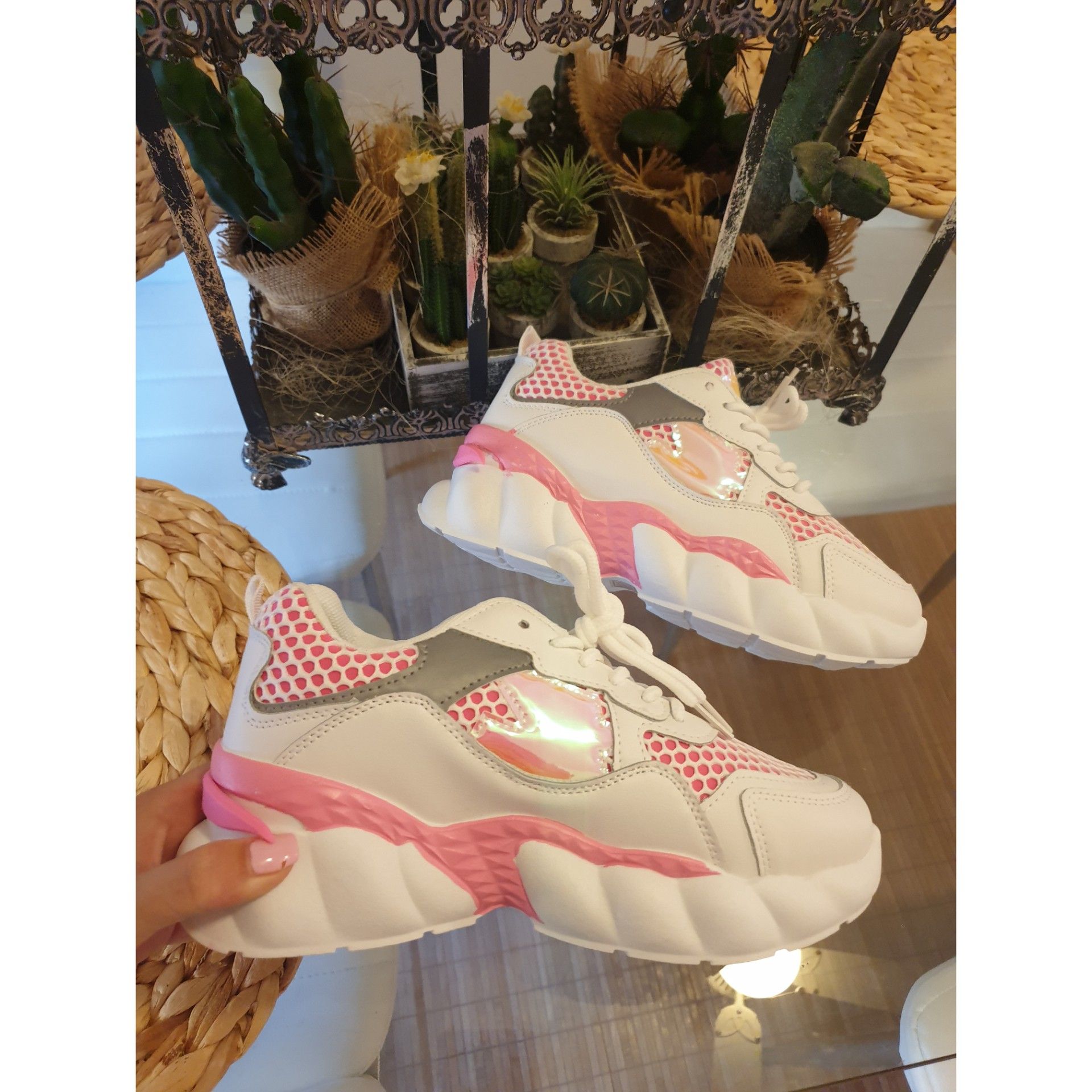 Deportivas Rosas